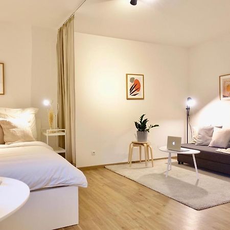 NEU - gemütliches und modernes Apartment mit Stellplatz Koblenz  Exterior foto