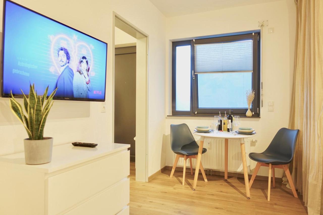 NEU - gemütliches und modernes Apartment mit Stellplatz Koblenz  Exterior foto